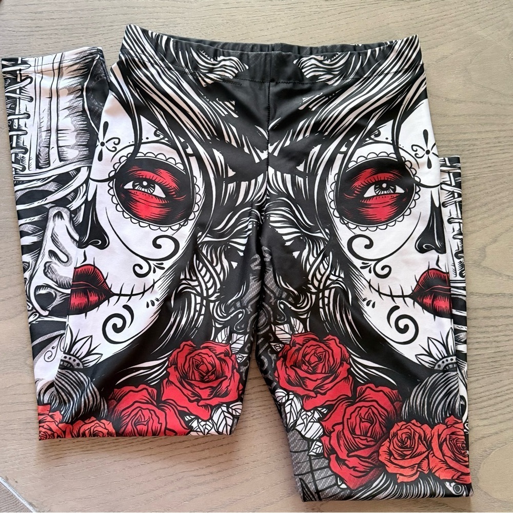 Graphic Art Leggings Bundle – Size Large (2-Pack) - Picture 5 of 6